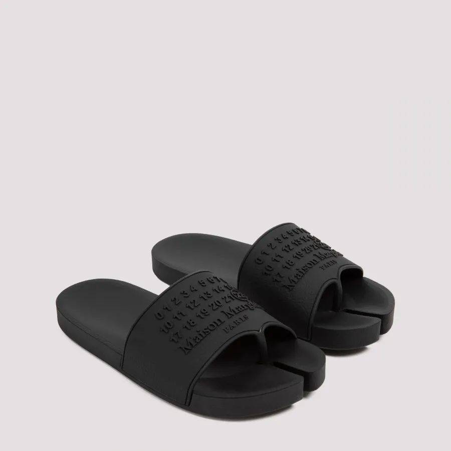 因为|穿拖鞋，爽。一直穿拖鞋，一直爽！