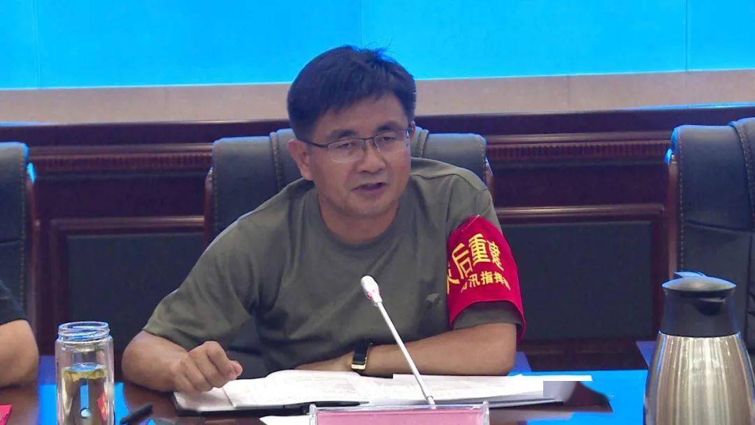 会上,市委常委,常务副市长李志勇安排当前重点项目复工复产工作.