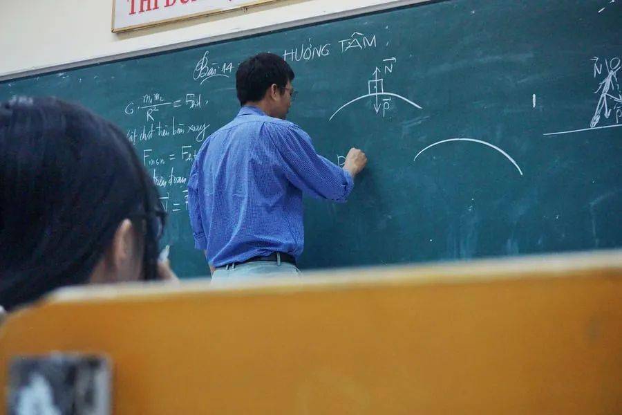 什么是5+2模式学校 9cc53142fe0743f989ac27ac70f5694e.jpeg