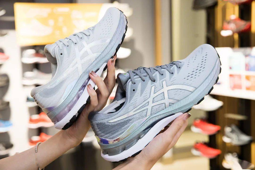 产品|成都人冲冲冲！5折雅诗兰黛，100+购女装！乐天8周年宠粉来啦！