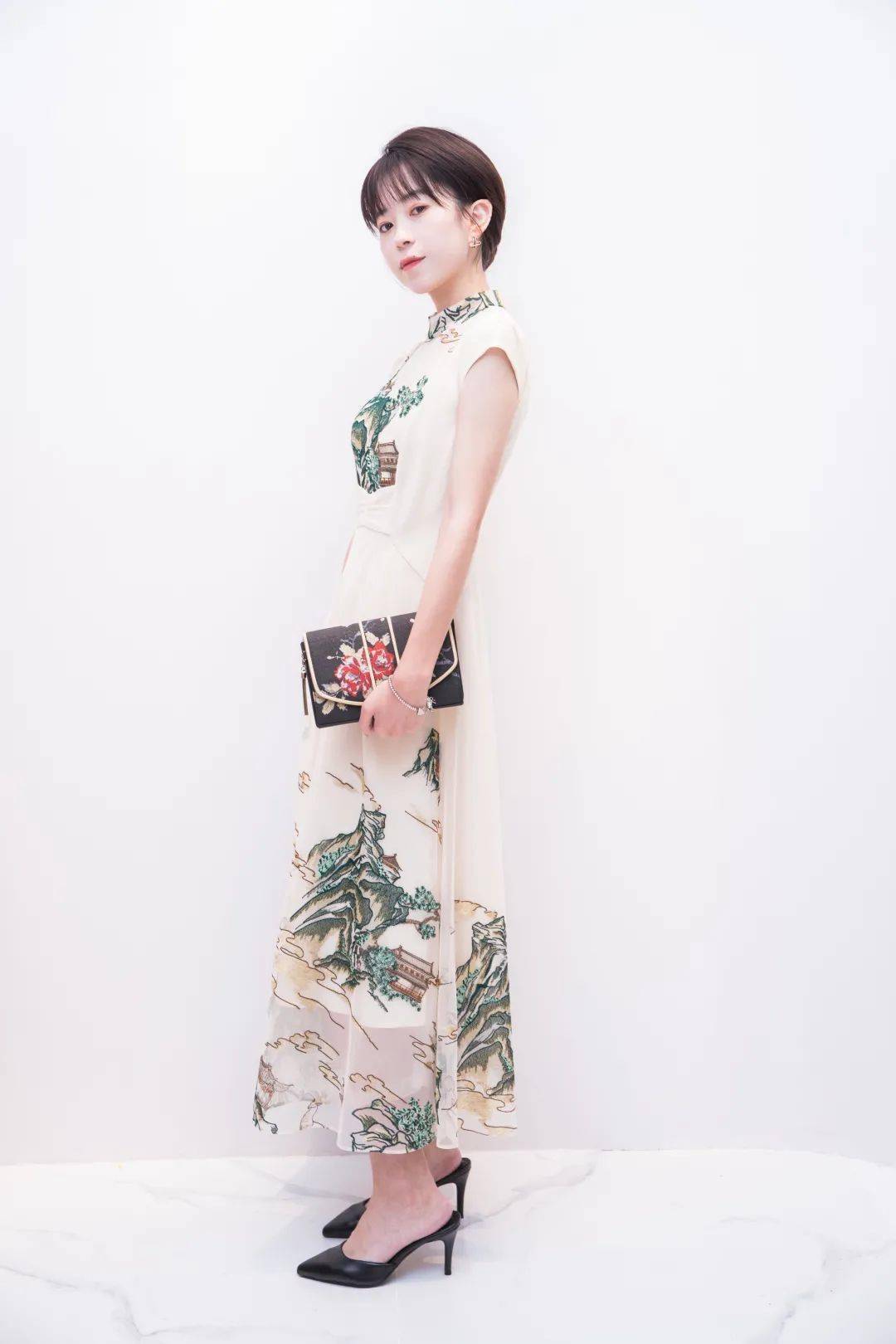 产品|成都人冲冲冲！5折雅诗兰黛，100+购女装！乐天8周年宠粉来啦！