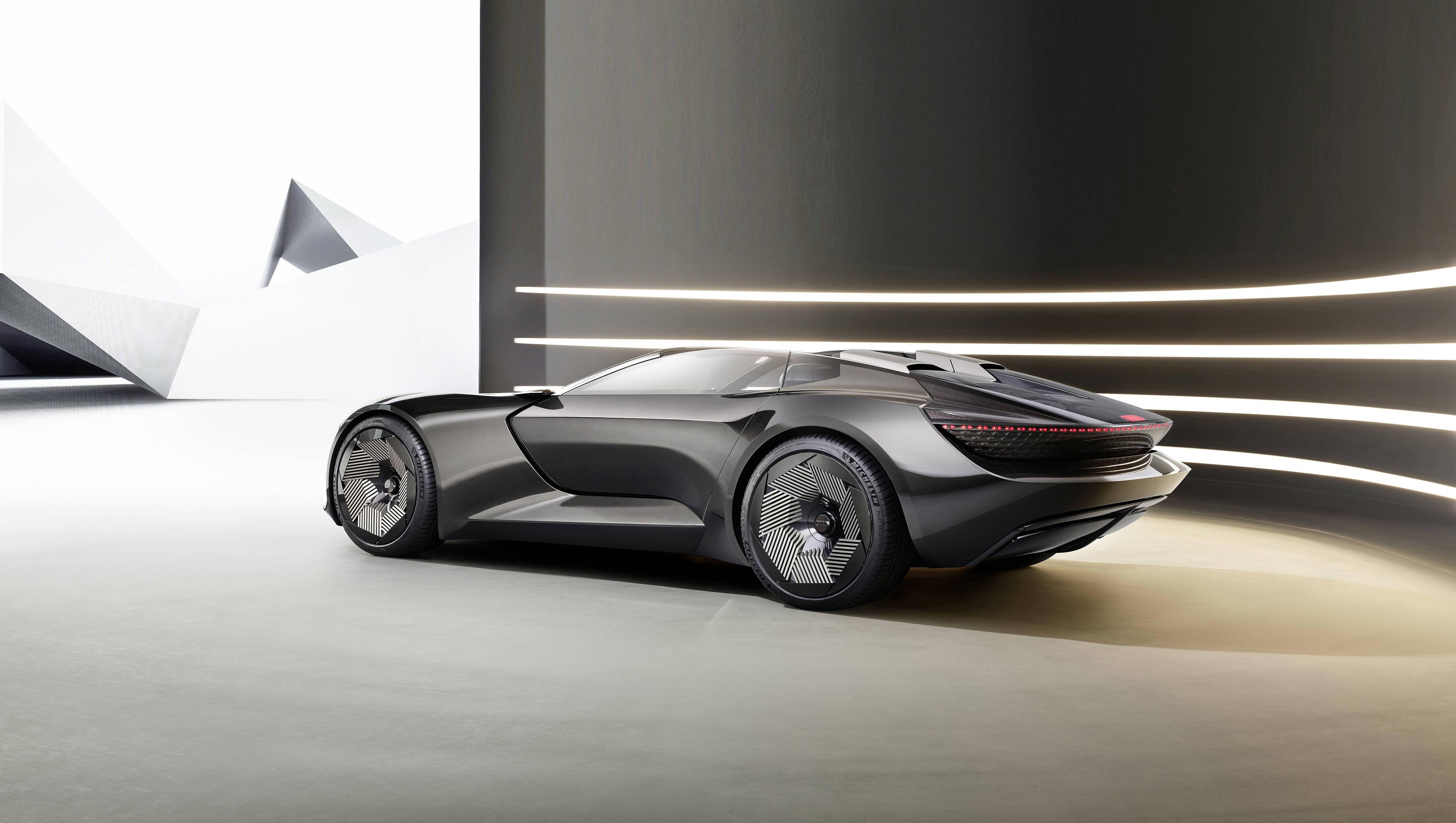 skysphere 从一辆大型 gt 变成了一辆豪华跑车.