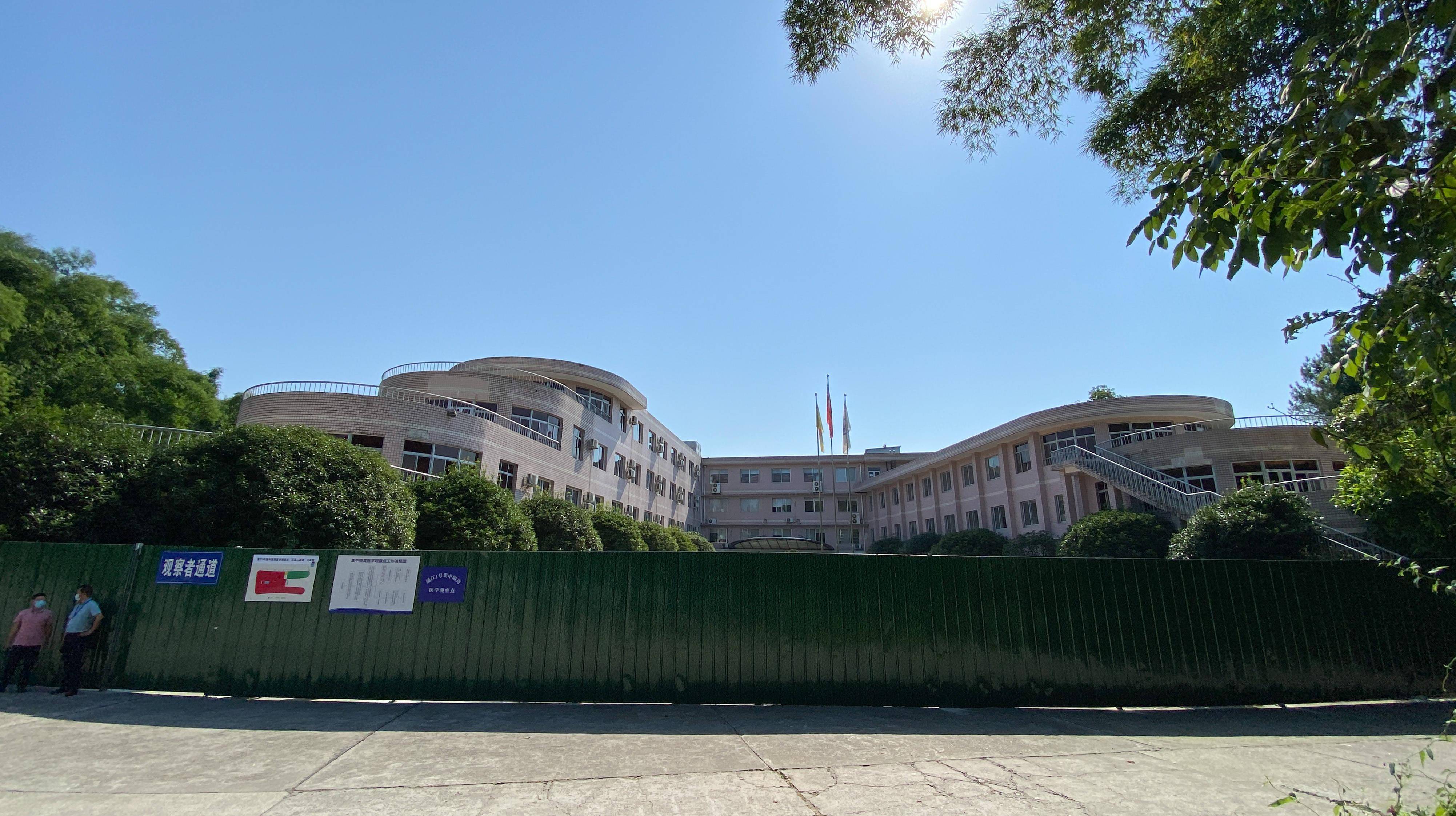 双流国际机场|平均每天“拦截”1.8例阳性感染者！成都这样坚守“西大门”