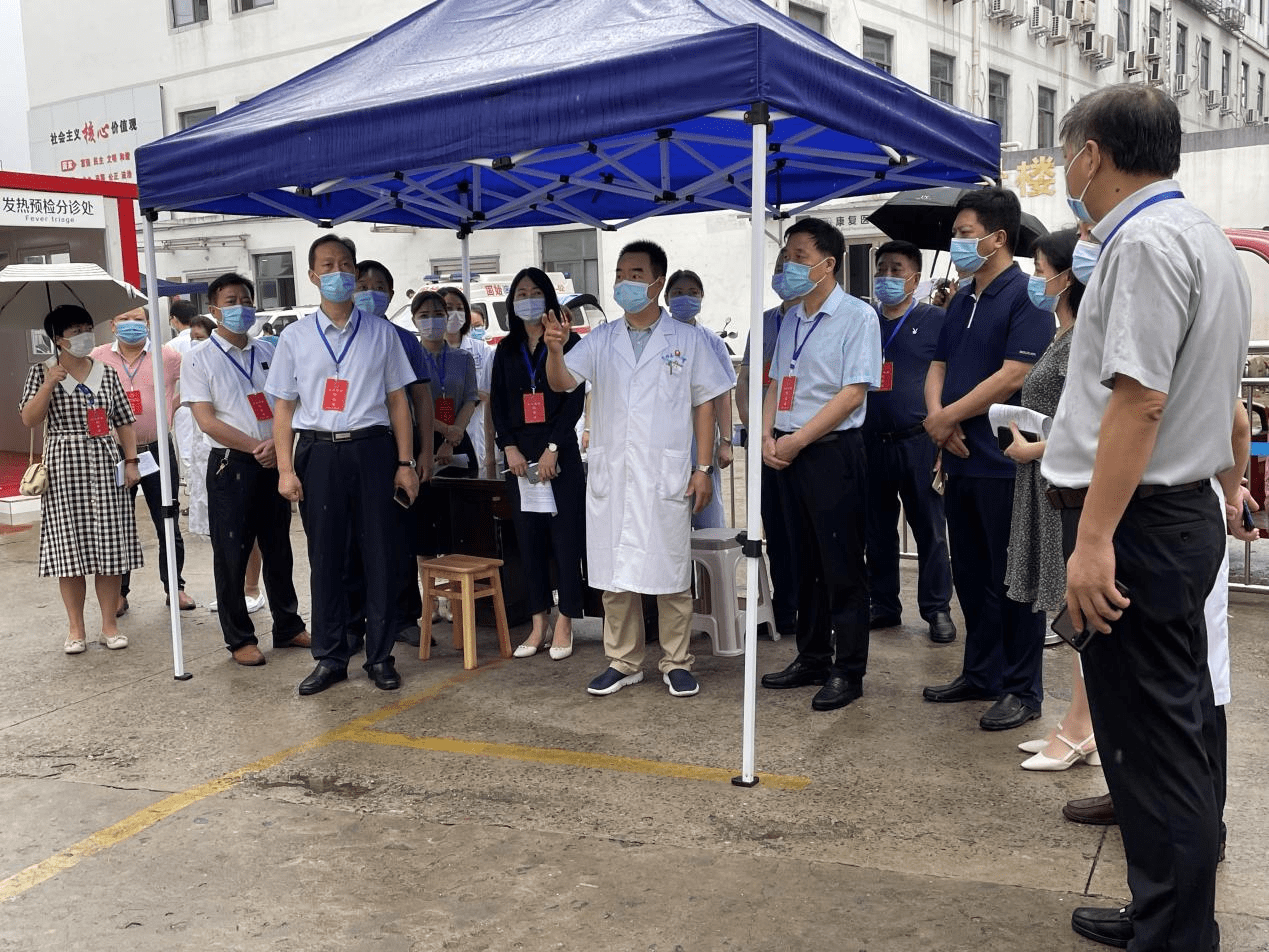 固始县人大常委会副主任张良俊一行来固始县人民医院督导检查