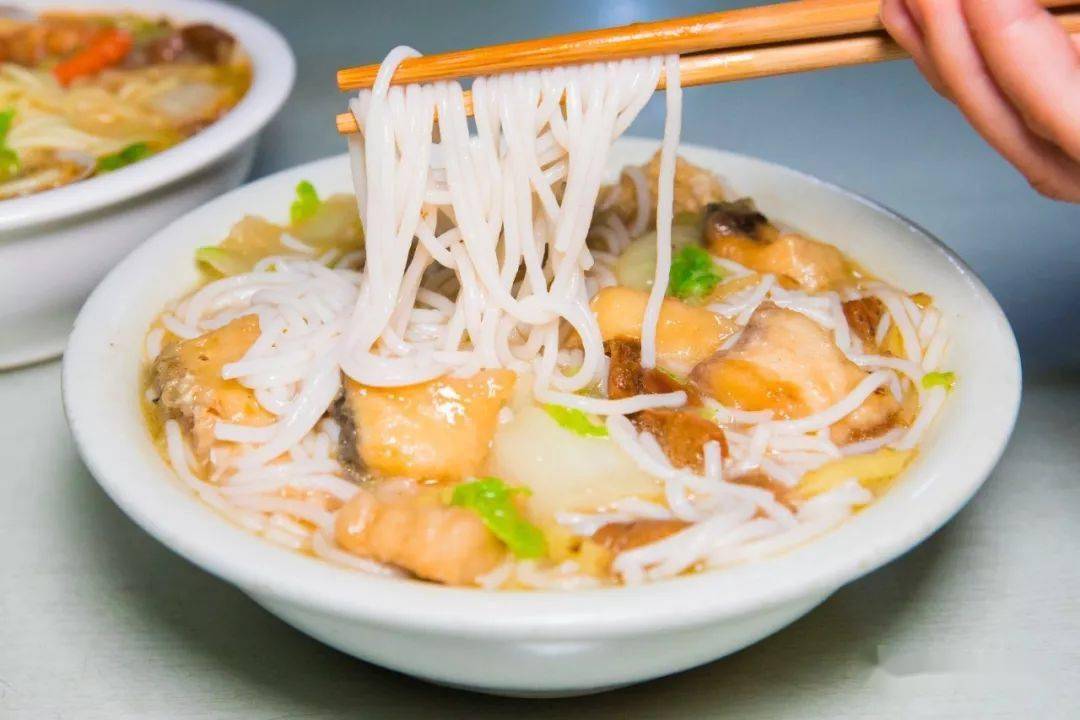 苏坂鱼粉01不如这次就来好好的解读解读.