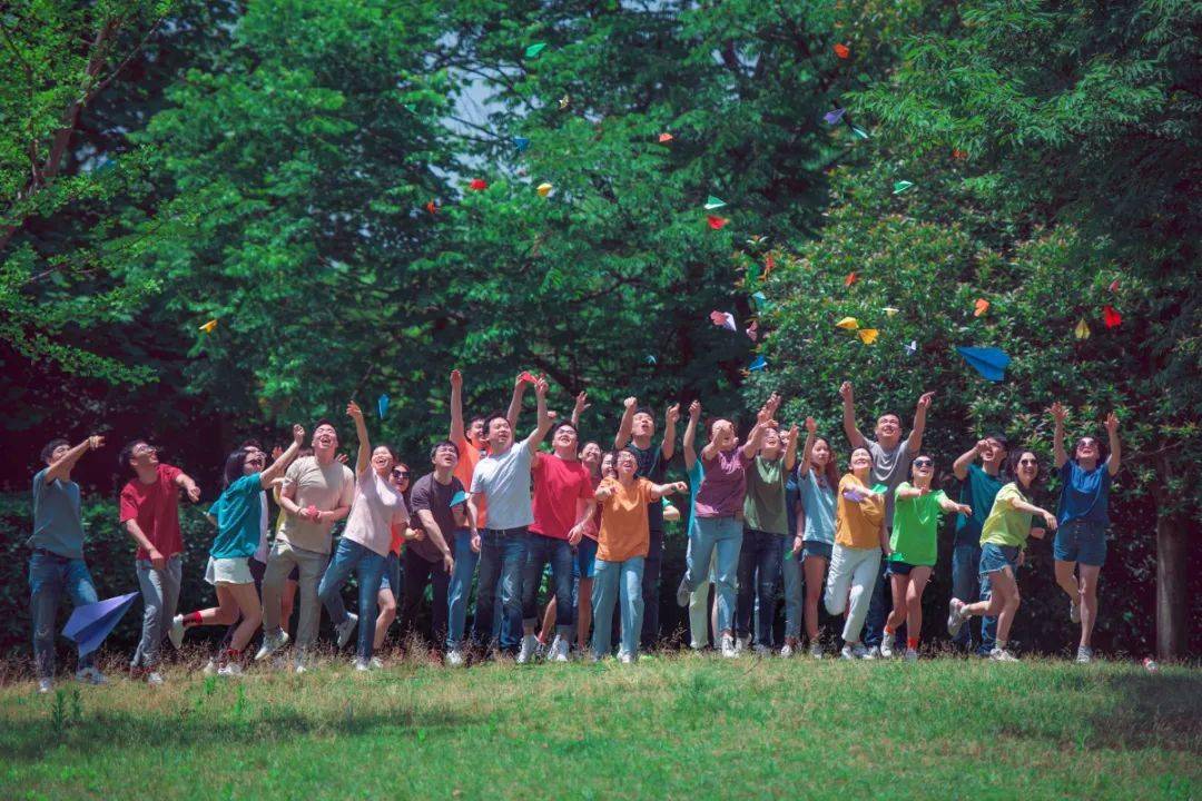 绘蓝图新跨越pick你心中金牌集体照