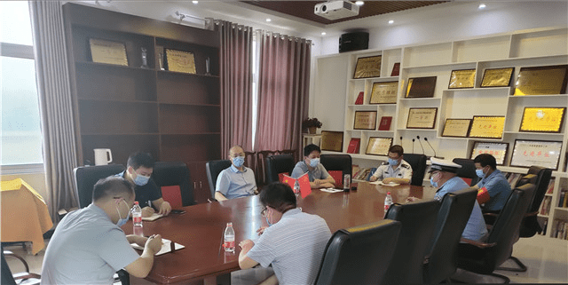 镇平县委常委县委办公室主任谢睿召开沪陕高速晁陂站疫情防控卡点联合