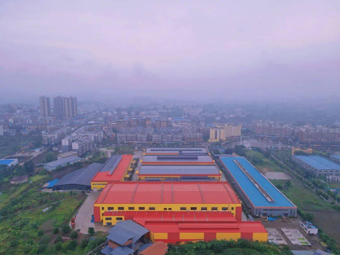 亲眼所见今天在威远镇西拍到的你绝对