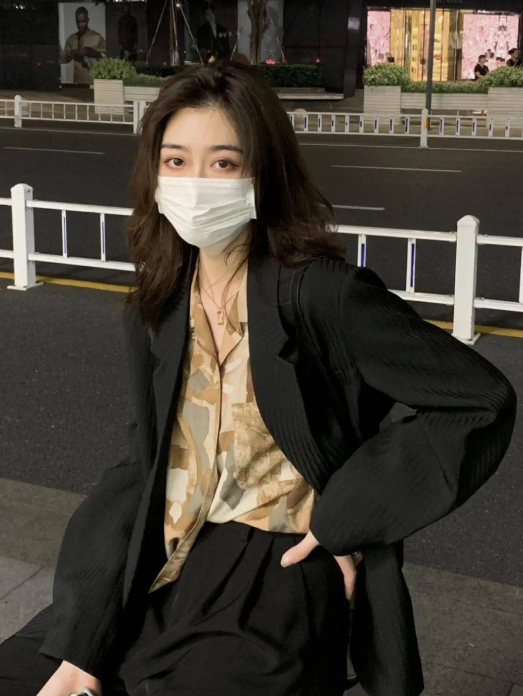 什么|还在跟风买衣服？5步教你找到适合你的穿搭风格！