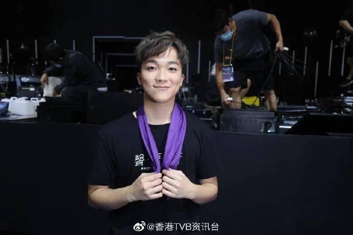 声梦演唱会何晋乐搞哭ginlee公开向女友示爱