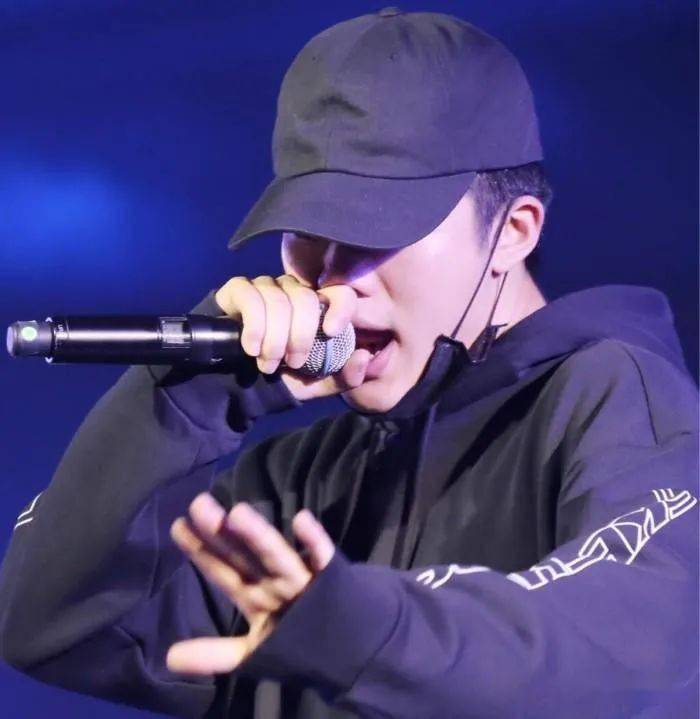 流量坍塌后,还有流量么?_张哲瀚