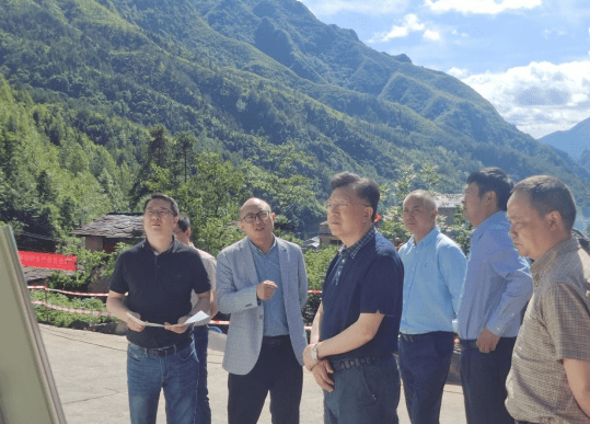 上游丨山水巴渝情怀地勘丨糜建国不惧风雨重新出发记