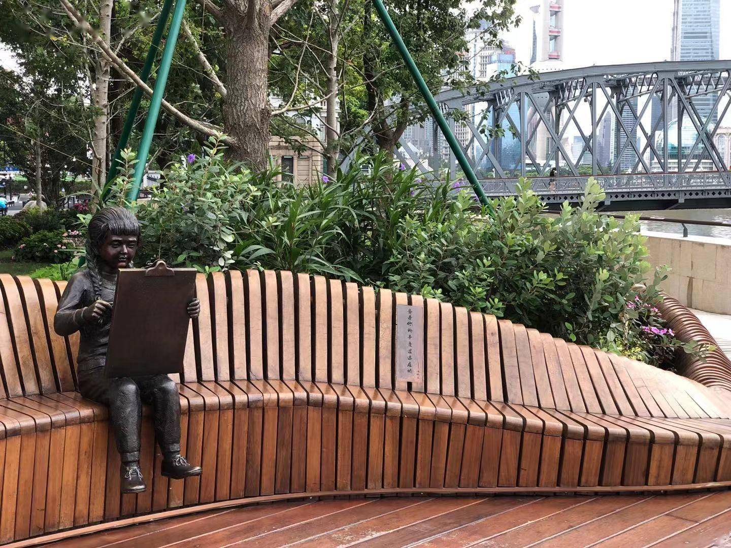 你发现没?"一江一河"城市家具正悄然迭代升级,成为提升城市软实力新载