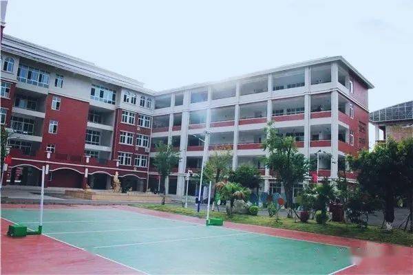 西昌春城学校代课教师招聘启事