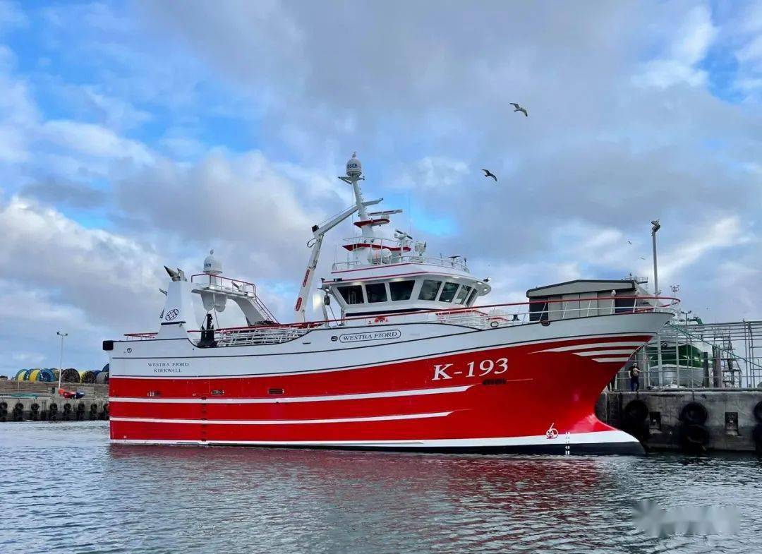 新船欣赏英国28米拖网加工渔船westrafjord