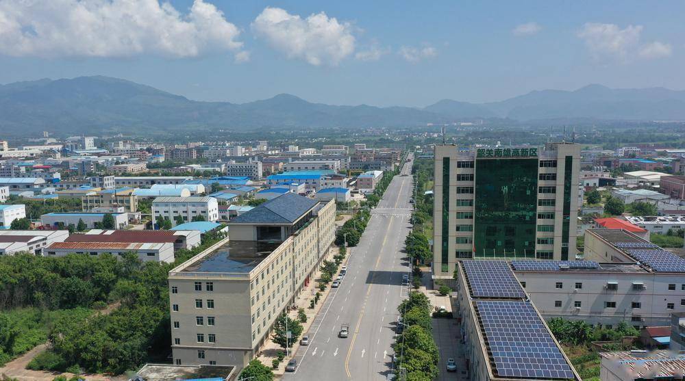 近年来,韶关南雄市立足北部生态发展区定位,围绕争当全省苏区县域高