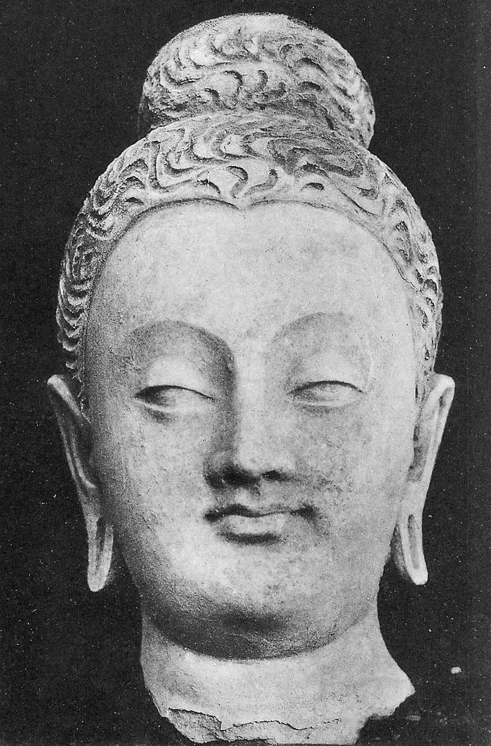 阿富汗哈达遗址考古发掘的佛像雕塑