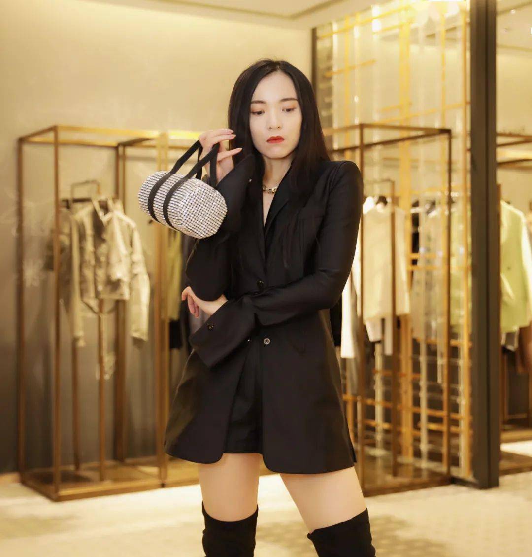 售价|美姐VLOG丨在连卡佛选一周通勤装,舒服又时髦