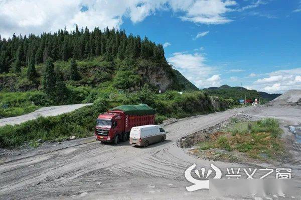 路面毀壞6年沒修復國道354關興公路萬屯阿紅段百姓出行難