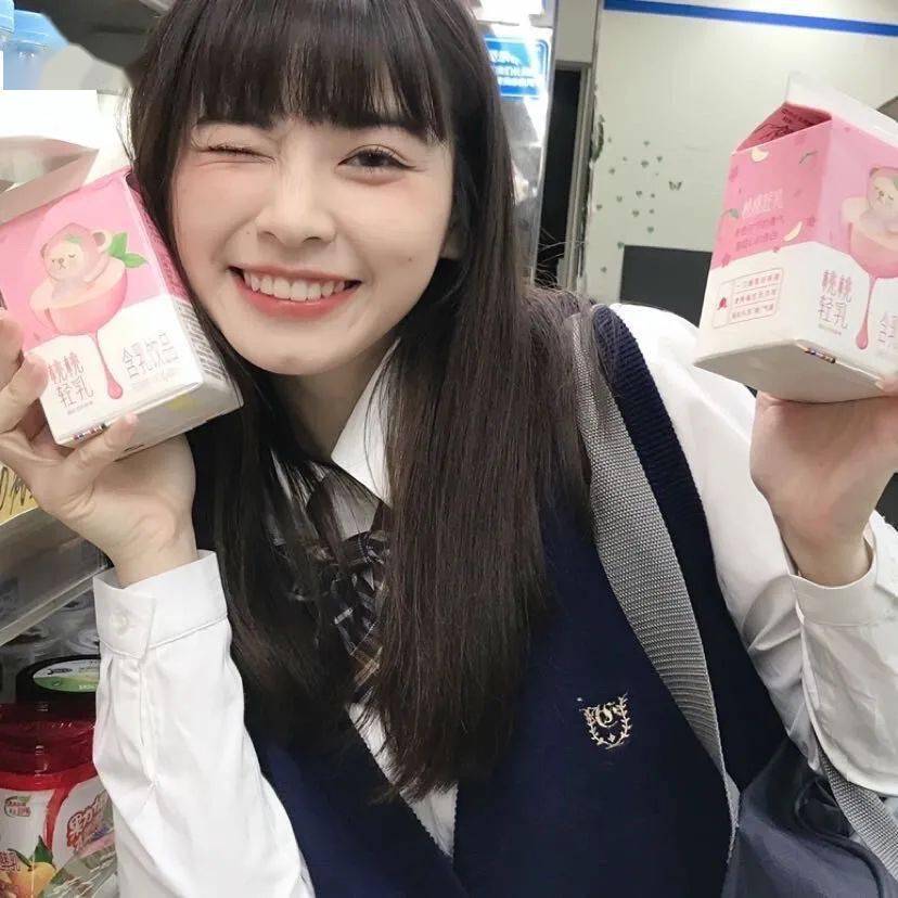 人间|女生头像 | 风月都好看，人间也浪漫