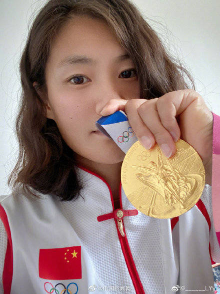 可劲炫奥运冠军在线秀金牌