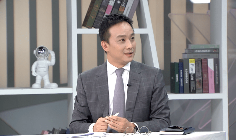 《步步为营》邀请了对国际营商环境评价体系有深入研究的学者,律师