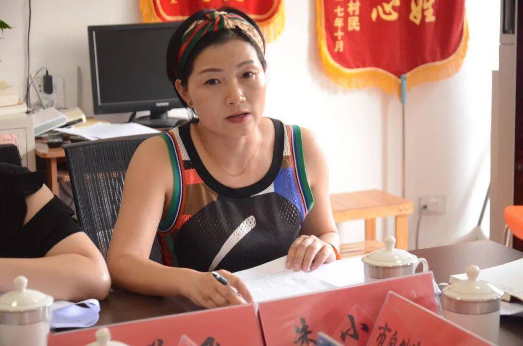 8月18日下午,市委常委,人武部部长杨森林,副市长梁丽萍带领市府办