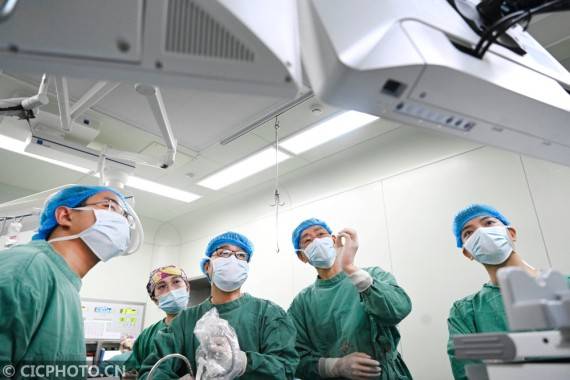 柳州|广西柳州：重返手术台的“刀锋战士”