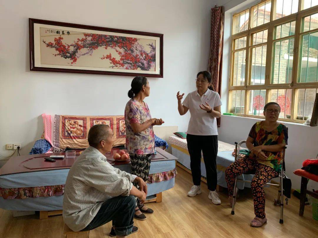 市委常委组织部长李素仙到北诗镇调研农村两委换届工作