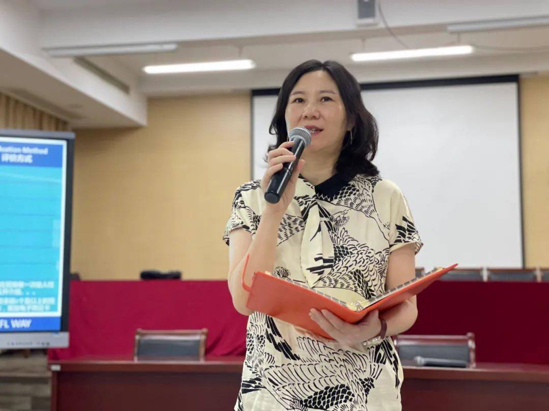 世外标准助力课程研发 | 研讨会持续推进,博雅课程绘实验未来_吴欣怡