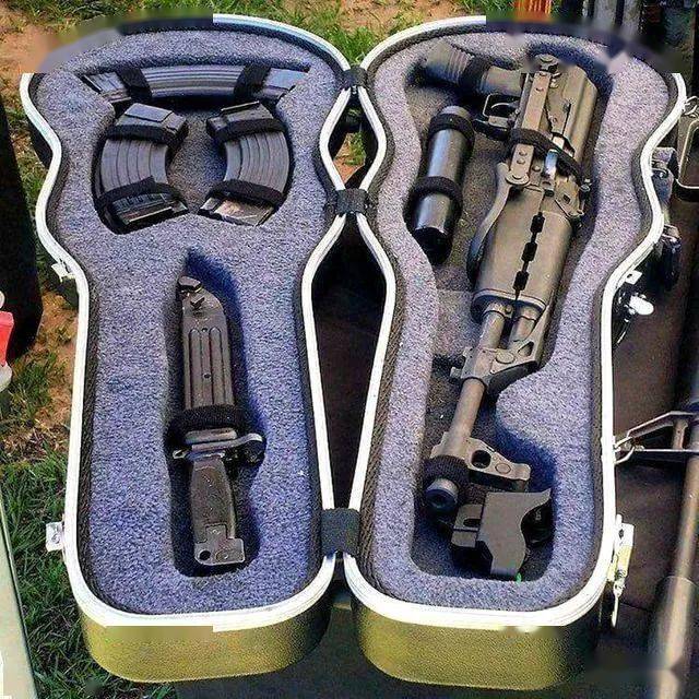 小编说5图集琴箱智能枪柜那些有趣又馋人的枪械收纳装置