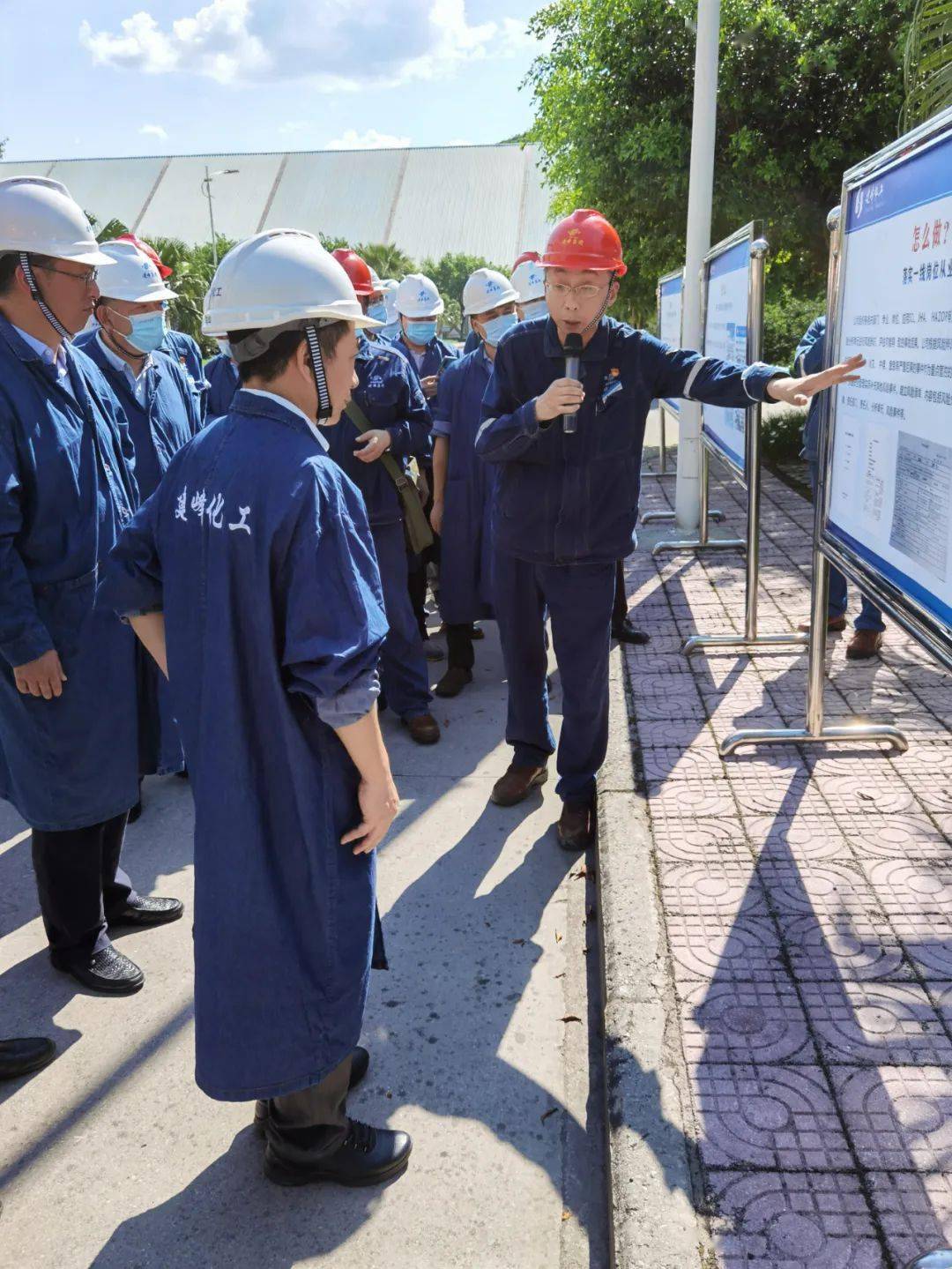 冉进红局长在涪陵区调研落实企业一线岗位从业人员安全生产责任