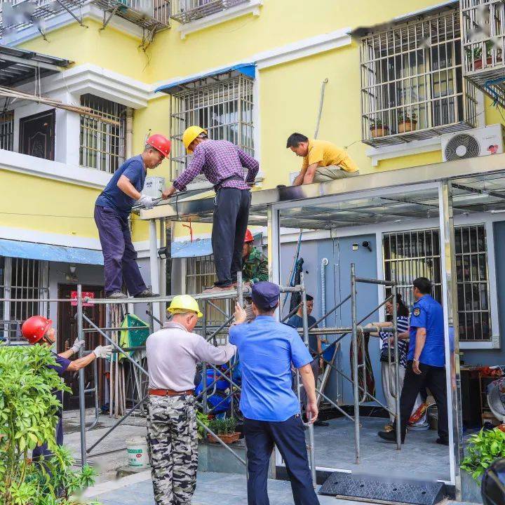 加強違建監管力度,確保拆違工作全方位落實,加快推進我縣老舊小區改