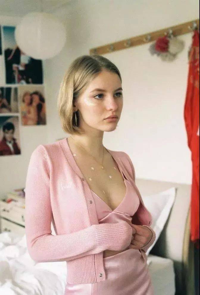 蓝色|初秋换季穿“ 奶奶衫 ”呀，太好穿了！