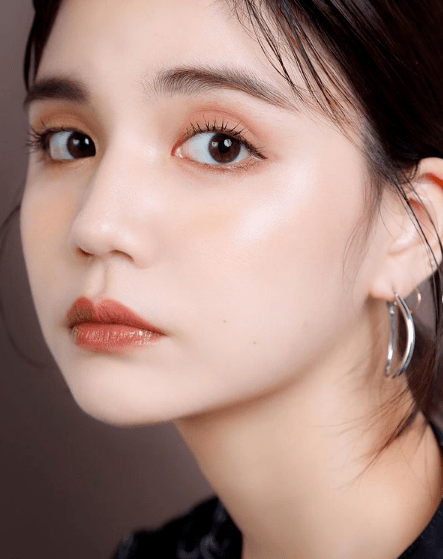 中华妆走红日本中国彩妆在国外大受追捧软萌樱花妹也强势换脸
