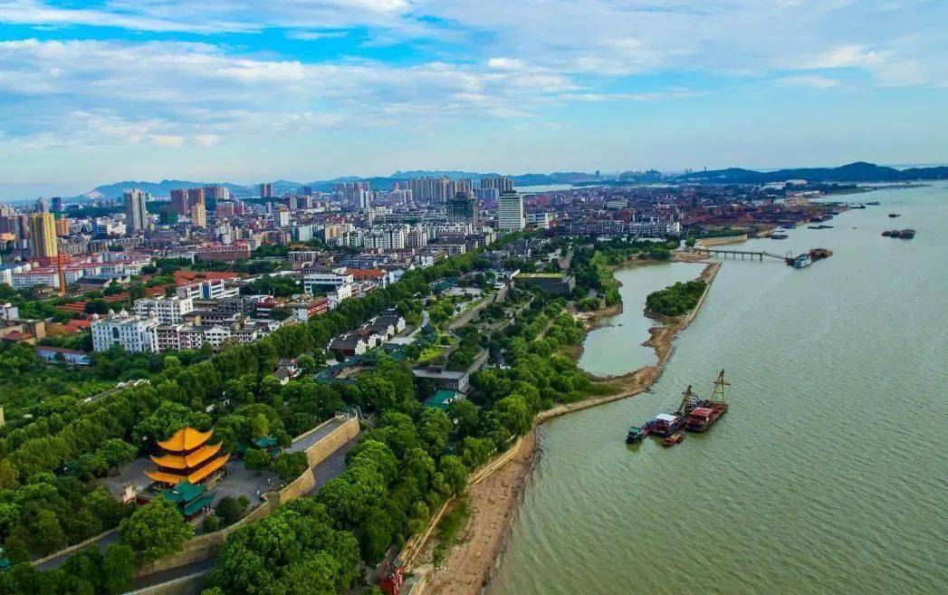 长江城记丨跟着诗歌,遇见岳阳