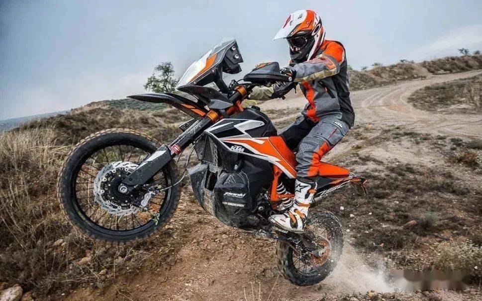 文能街道通勤 武能赛道刷圈 这台性能小钢炮你不来看看 丨二手车 机械