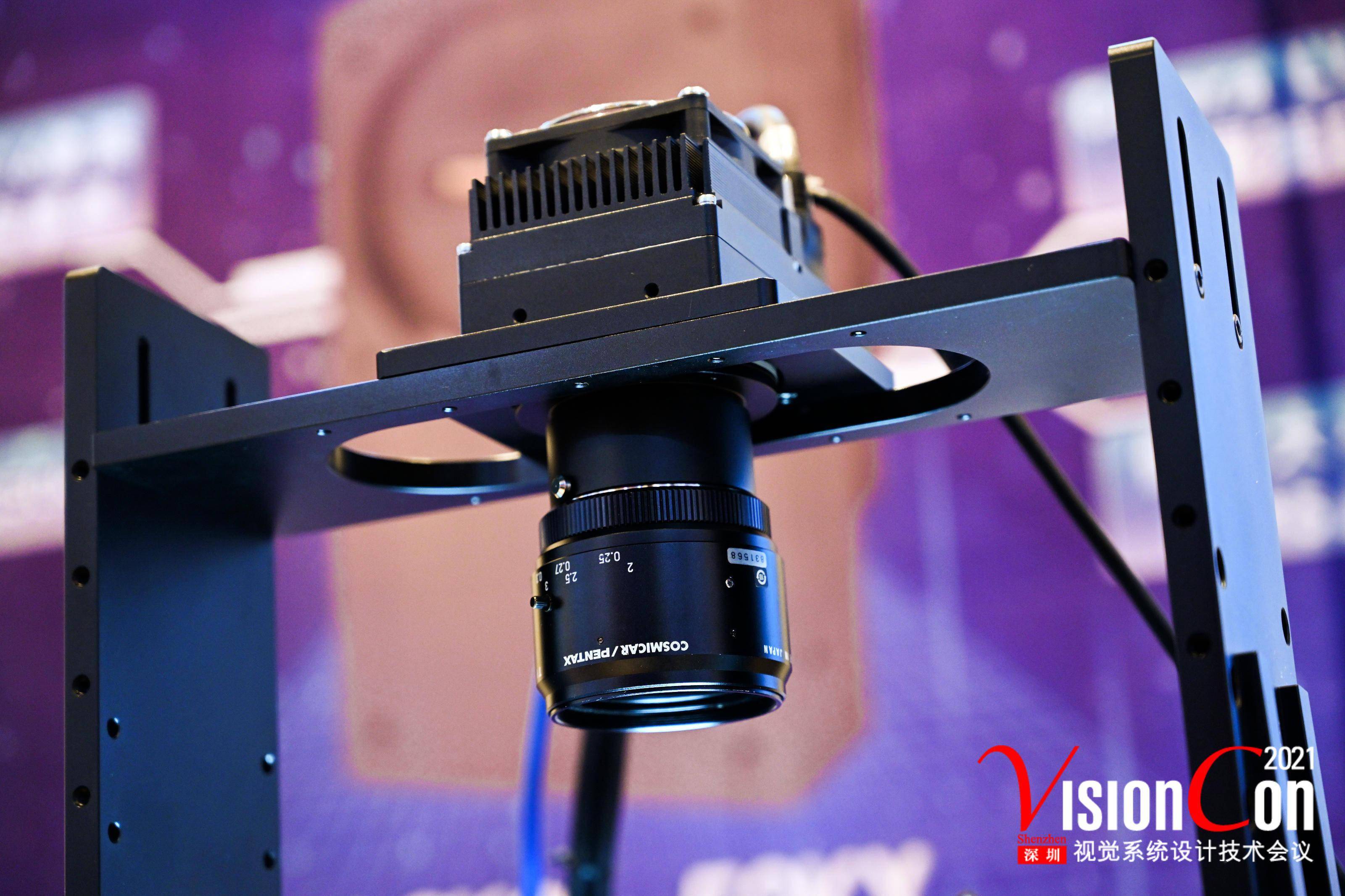 中国科大博士团队"掘金"机器视觉 研发"超级工业相机" 一台可顶四台