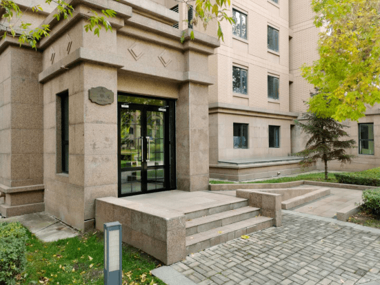 东岸国际一期大平米复式住宅转让