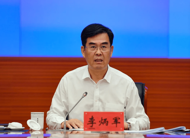 贵州省长李炳军:领导干部要"每日三省吾身"