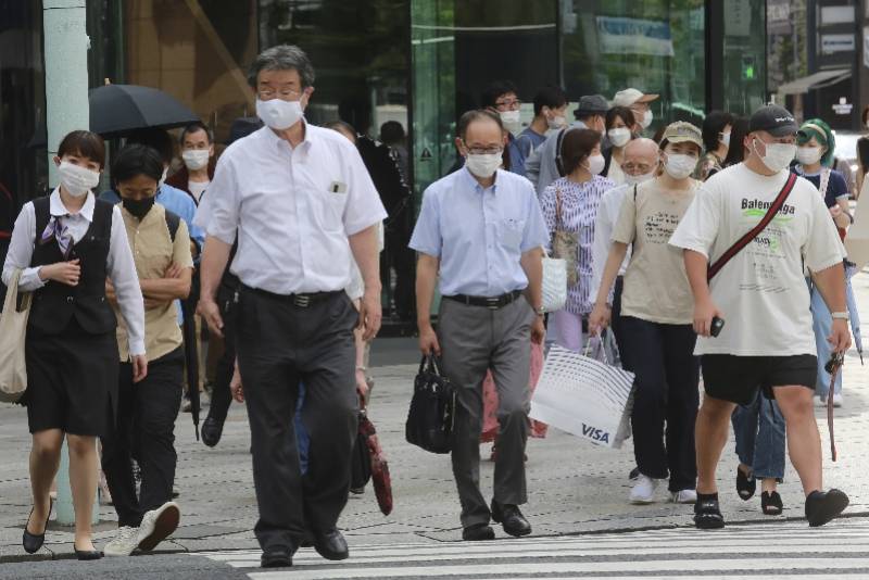 新冠疫情急速蔓延，日本擬追加4地進入緊急狀態 國際 第2張