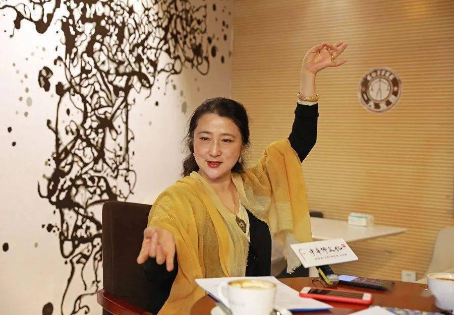 史敏:中国敦煌古典舞开拓者与耕耘者--扛大旗人物网