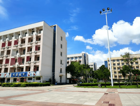 新生特辑江海大生活指南