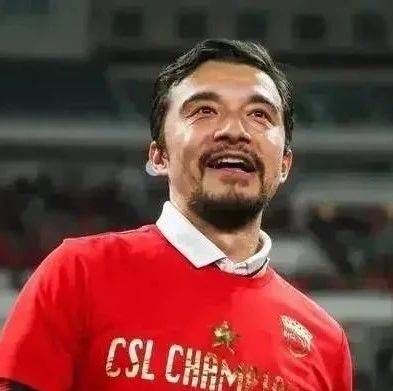 “酒桌失言” 被好友偷拍丢饭碗 神秘电话让谢晖离职 世界已经让给了你鄙视的人_支云