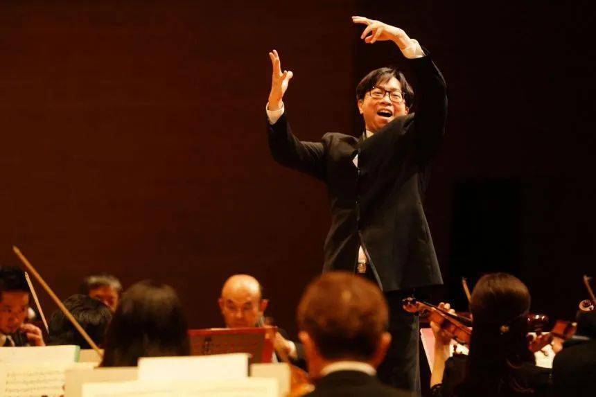 快讯黄佳俊出任日本爱乐乐团首席客座指挥