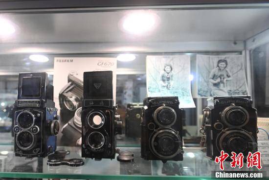 近日成为|成都一摄影工作室成为网红打卡地