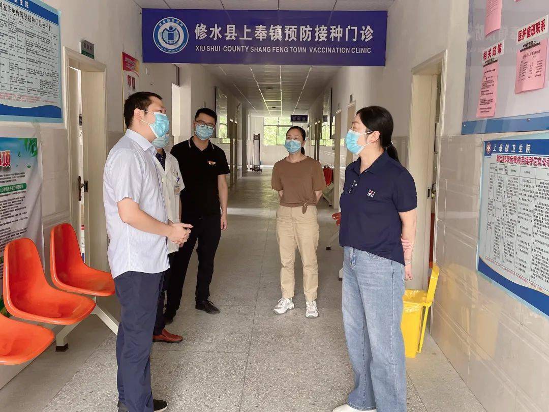 刘雪萍同志到乡镇调度疫情防控工作