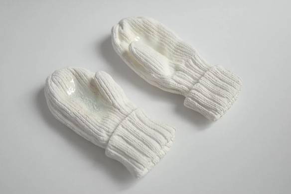 眼睛|店里出现「疑似穿过的内衣」：怀疑眼睛的小型陶艺展