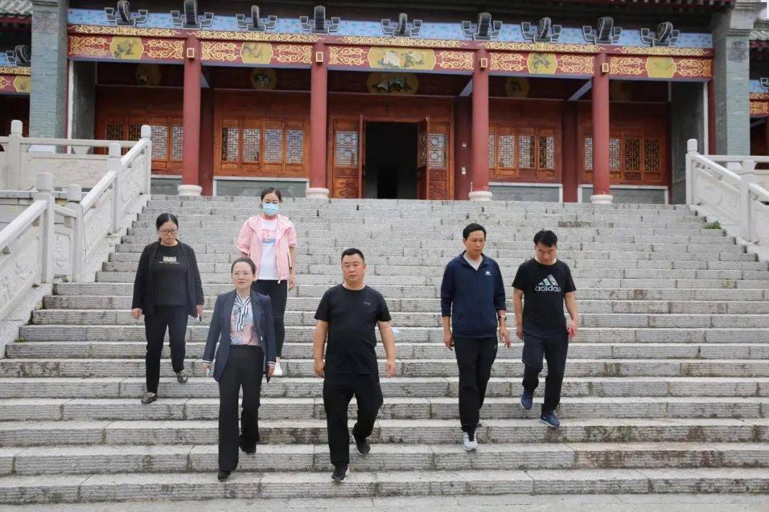 曲靖市文化和旅游局局长玉燕叫到会泽调研文化旅游工作