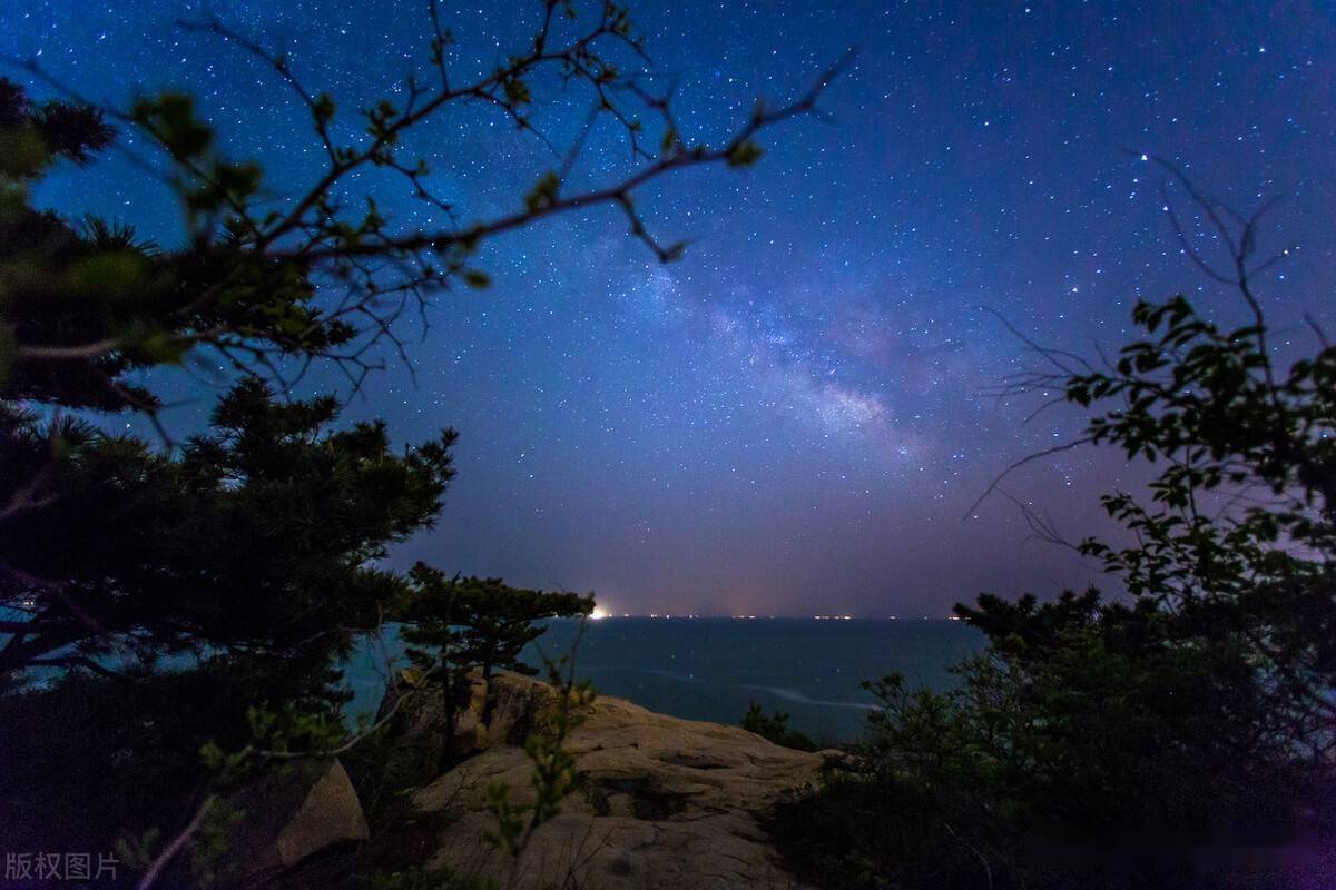 在水一方此岸与彼岸哪一个更好